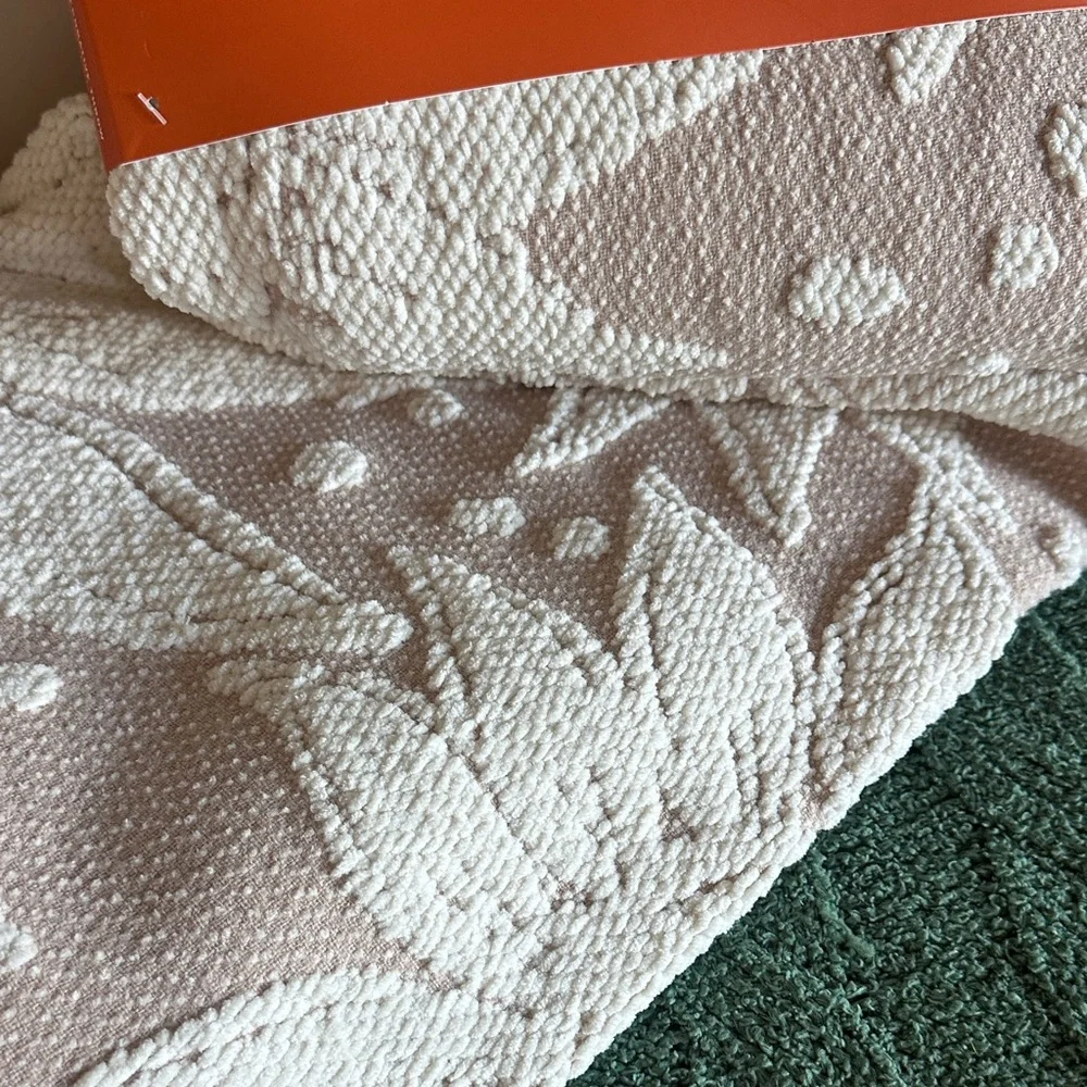 Martha Stewart Ivory & Beige Chenille Sunflower 🌻 Throw Blanket NEW!